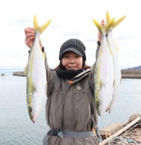 魚英