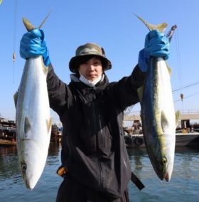 魚英