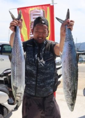 魚英