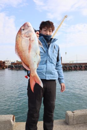魚英