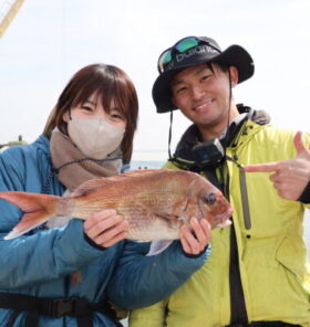 魚英