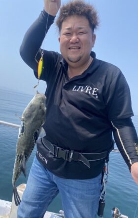 魚英