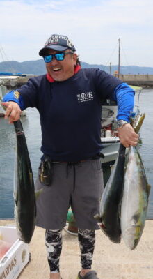 魚英