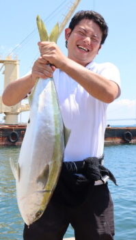 魚英