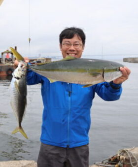 魚英
