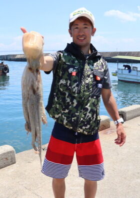 魚英