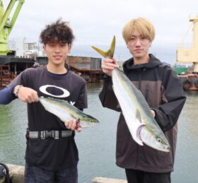 魚英