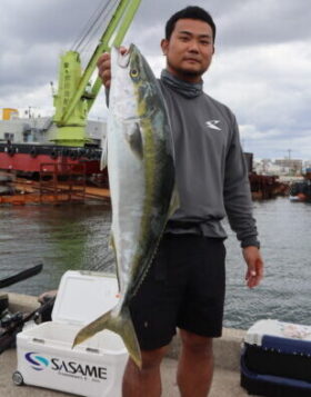 魚英