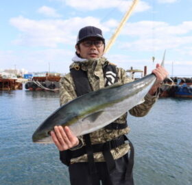 魚英