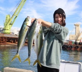 魚英