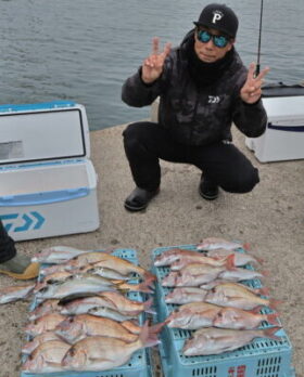 魚英