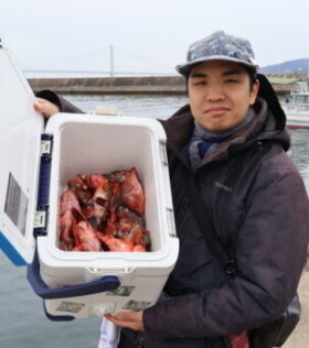 魚英