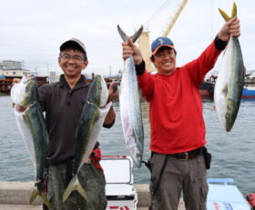 魚英